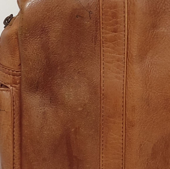 Columbian leather tote. - Picture 2 of 8